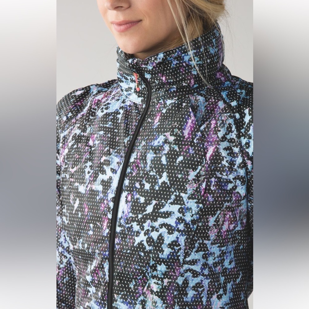 Lululemon Back Pack It Jacket Floral Size 6 Athleisure hiking outdoors workout